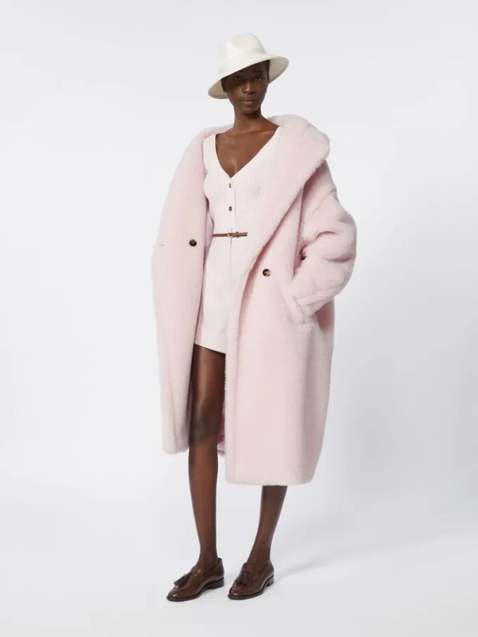 Shorts i kanvas av ull, mohair och siden, beige-rosa