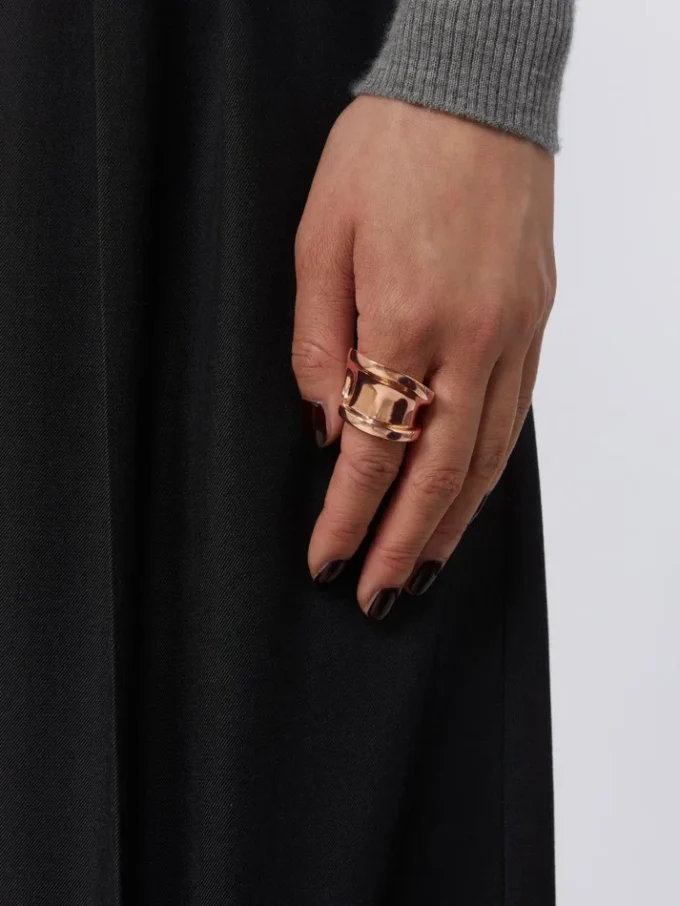 Asymmetrisk metallring, brons