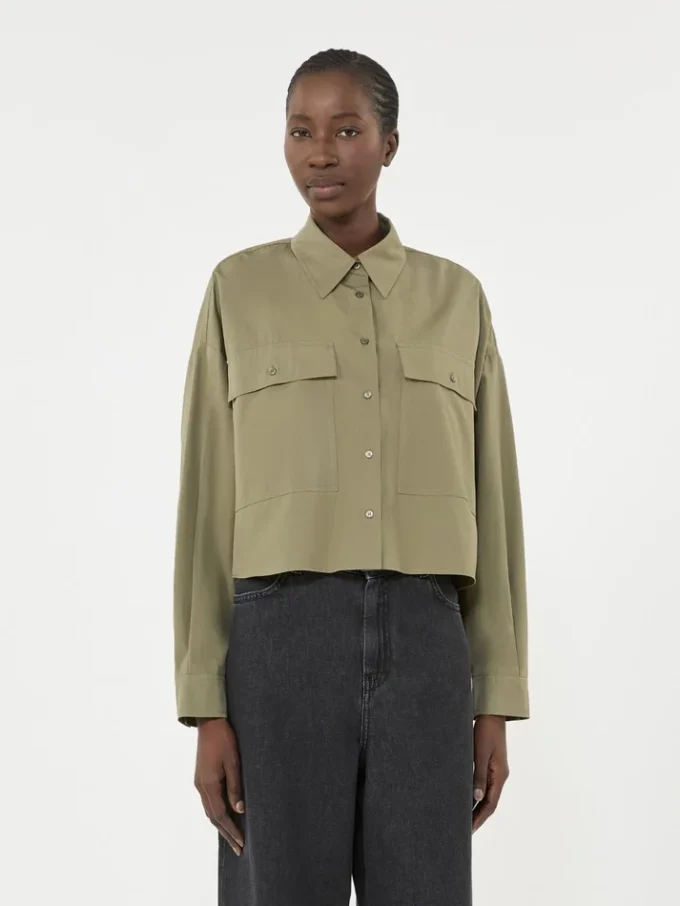 Asymmetrisk skjorta i tvättad bomull, khaki Asymmetrisk skjorta i tvättad bomull, khaki