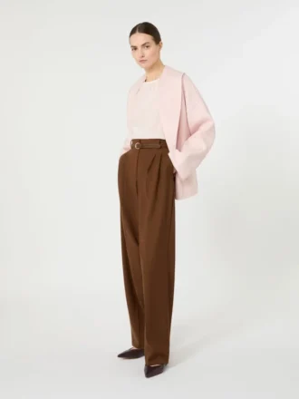 Blus i siden med rund hals, rosa