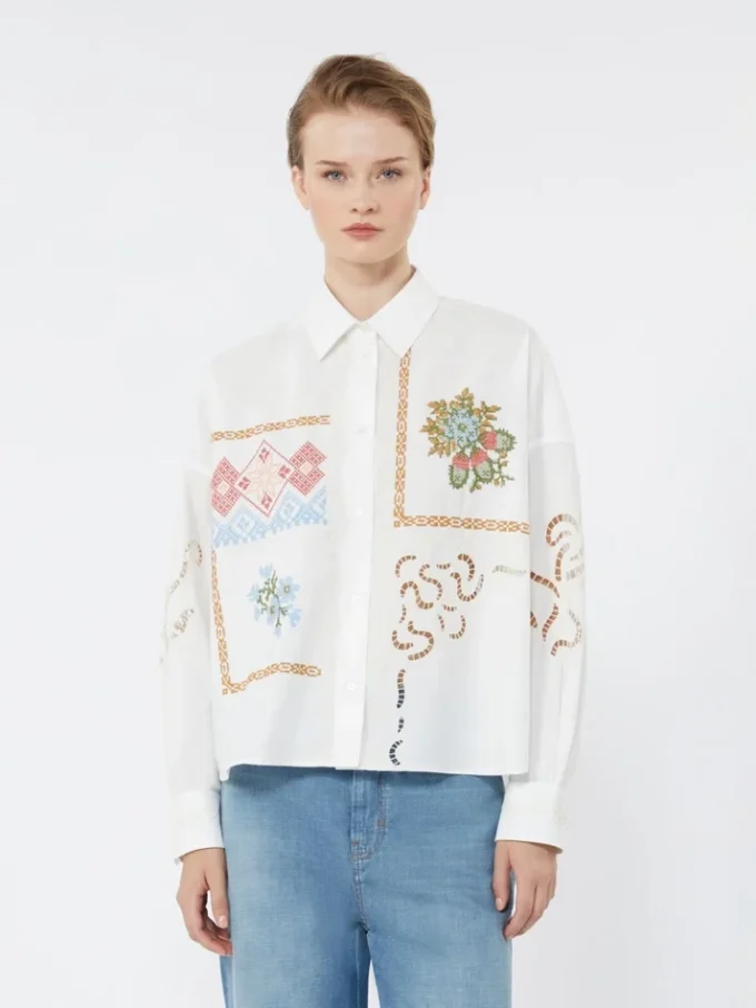 Bomullsblus med spets och broderier, vit Bomullsblus med spets och broderier, vit