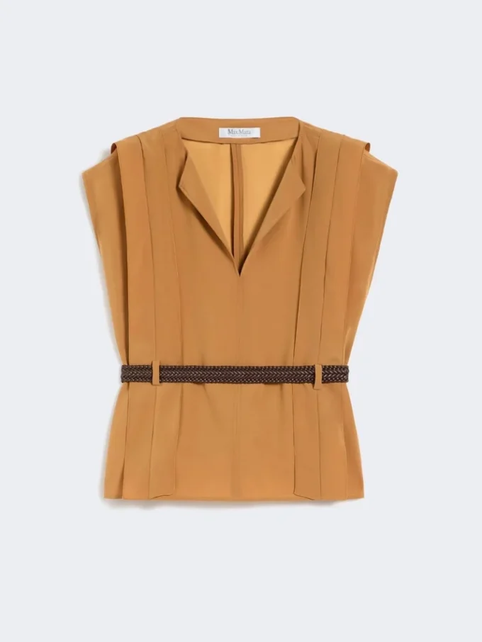 Cady-blus med volanger, karamell Cady-blus med volanger, karamell