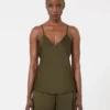 Camisole-top i envers-satin, mossgrön Camisole-top i envers-satin, mossgrön