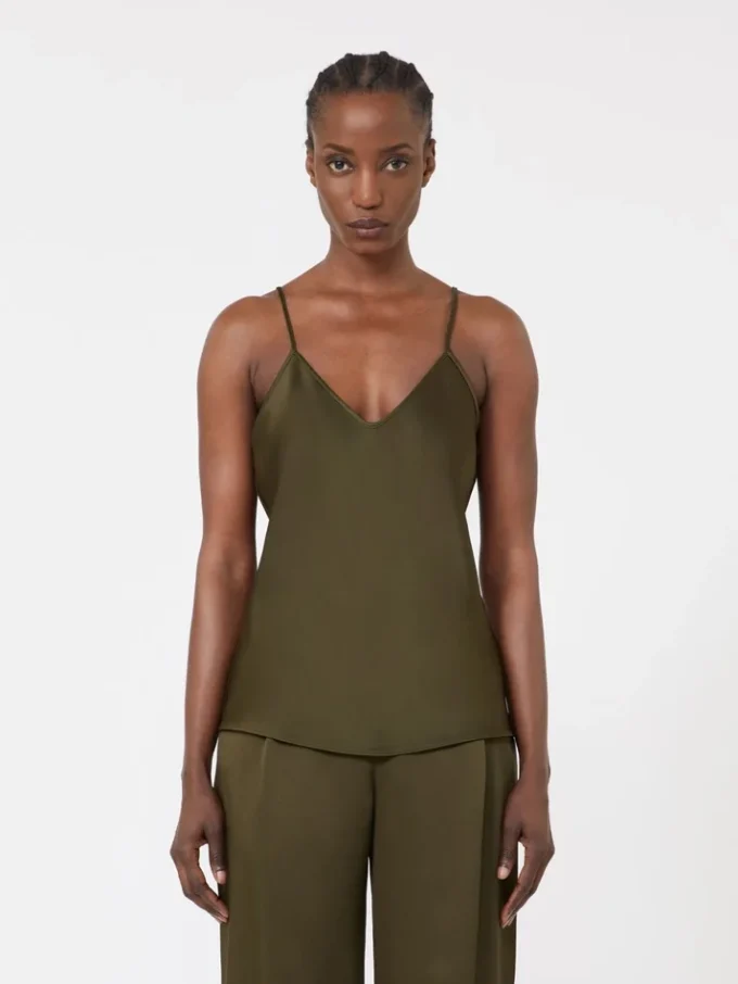 Camisole-top i envers-satin, mossgrön Camisole-top i envers-satin, mossgrön