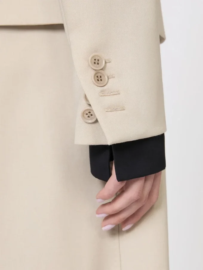 Dubbelknäppt blazer i ull, mohair och siden, sand Dubbelknäppt blazer i ull, mohair och siden, sand