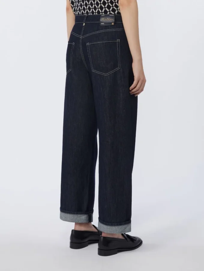 Jeans med uppvikt benslut, ultramarinblå Jeans med uppvikt benslut, ultramarinblå