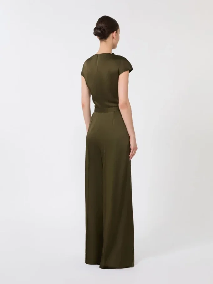 Jumpsuit i Envers-satin, mossgrön Jumpsuit i Envers-satin, mossgrön