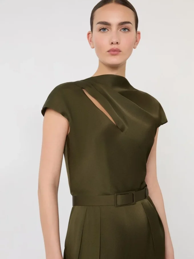 Jumpsuit i Envers-satin, mossgrön Jumpsuit i Envers-satin, mossgrön