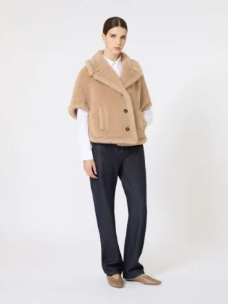 Kappa i teddytyg av alpacka och kashmir med boxig passform, beige