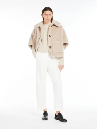 Kappa i teddytyg av alpacka och ull, beige