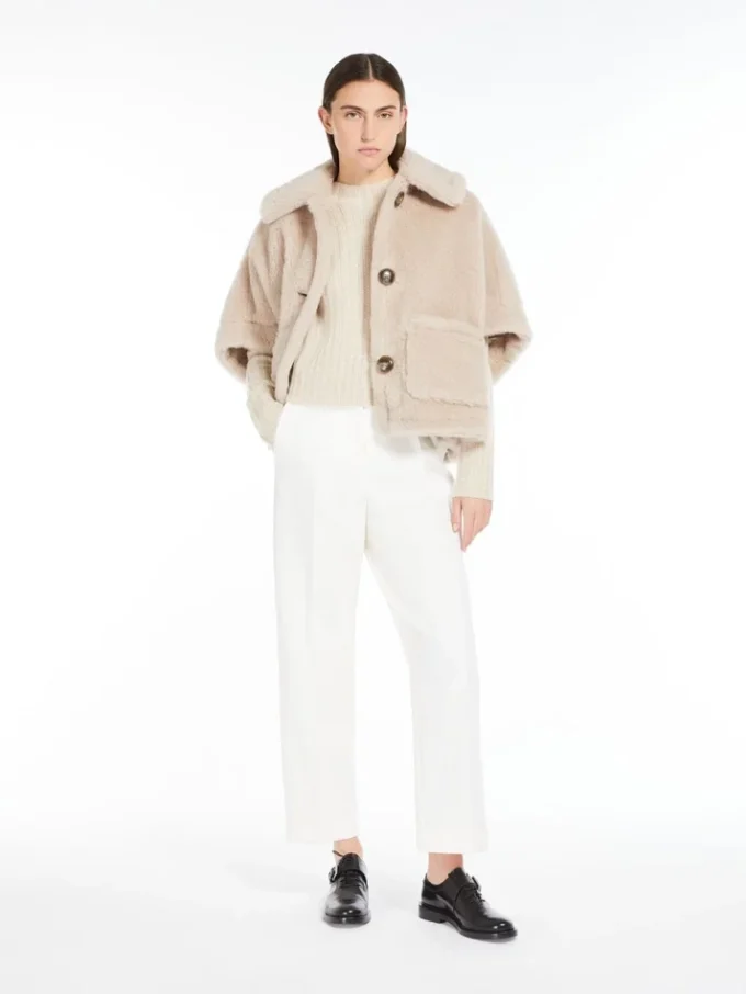 Kappa i teddytyg av alpacka och ull, beige Kappa i teddytyg av alpacka och ull, beige