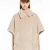 Kappa i teddytyg av alpacka och ull, beige Kappa i teddytyg av alpacka och ull, beige