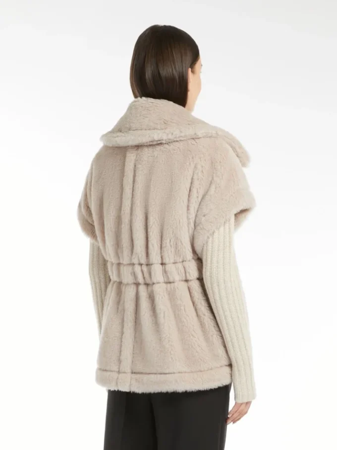 Kappa i teddytyg av alpacka och ull, beige Kappa i teddytyg av alpacka och ull, beige
