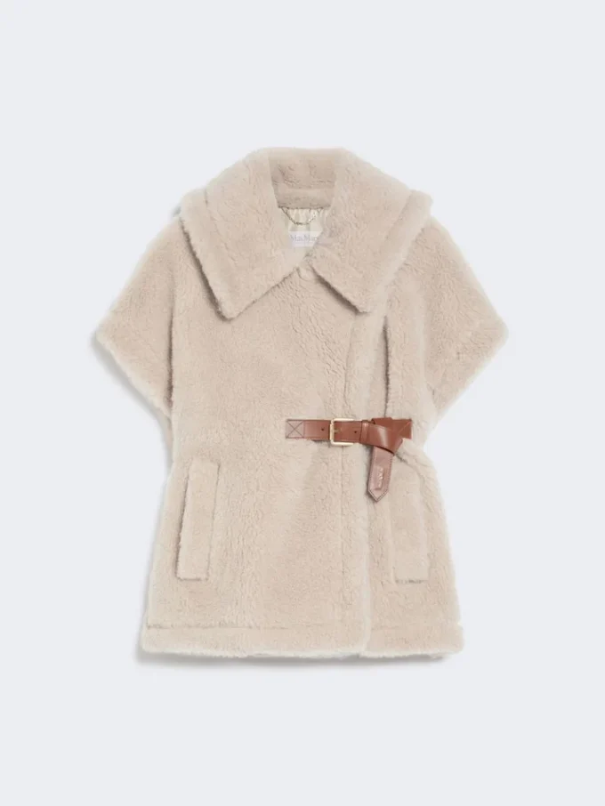 Kappa i teddytyg av alpacka och ull, beige Kappa i teddytyg av alpacka och ull, beige