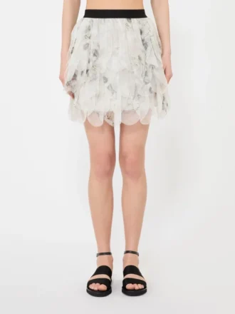 kort kjol med blomblad i tryckt organza prlgr 2 330x440 - Kort kjol med blomblad i tryckt organza, p&auml;rlgr&aring;