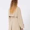 Kort trenchcoat i vattenavvisande canvas, beige Kort trenchcoat i vattenavvisande canvas, beige