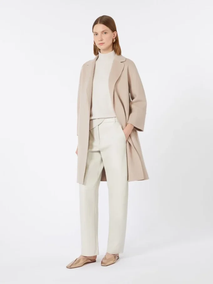 Kort ullkappa, beige-rosa Kort ullkappa, beige-rosa