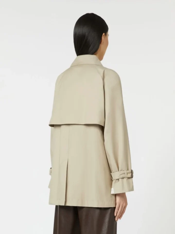 Kort, vattenavvisande trenchcoat i twill, sand Kort, vattenavvisande trenchcoat i twill, sand