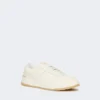 Låga sneakers i tumlat läder, vita Låga sneakers i tumlat läder, vita