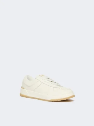 Låga sneakers i tumlat läder, vita