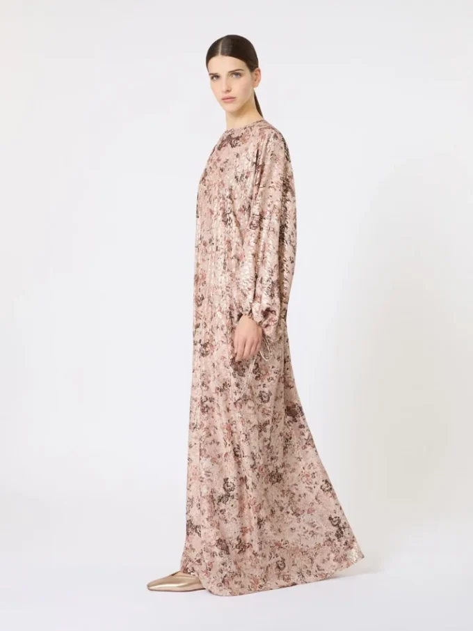 Lång fil coupa- och tryckt lama-klänning, roséguld Lång fil coupa- och tryckt lama-klänning, roséguld