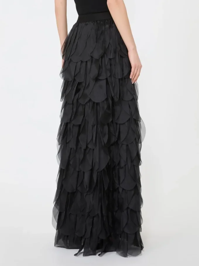 Lång kjol med kronblad i sidenorganza, svart Lång kjol med kronblad i sidenorganza, svart