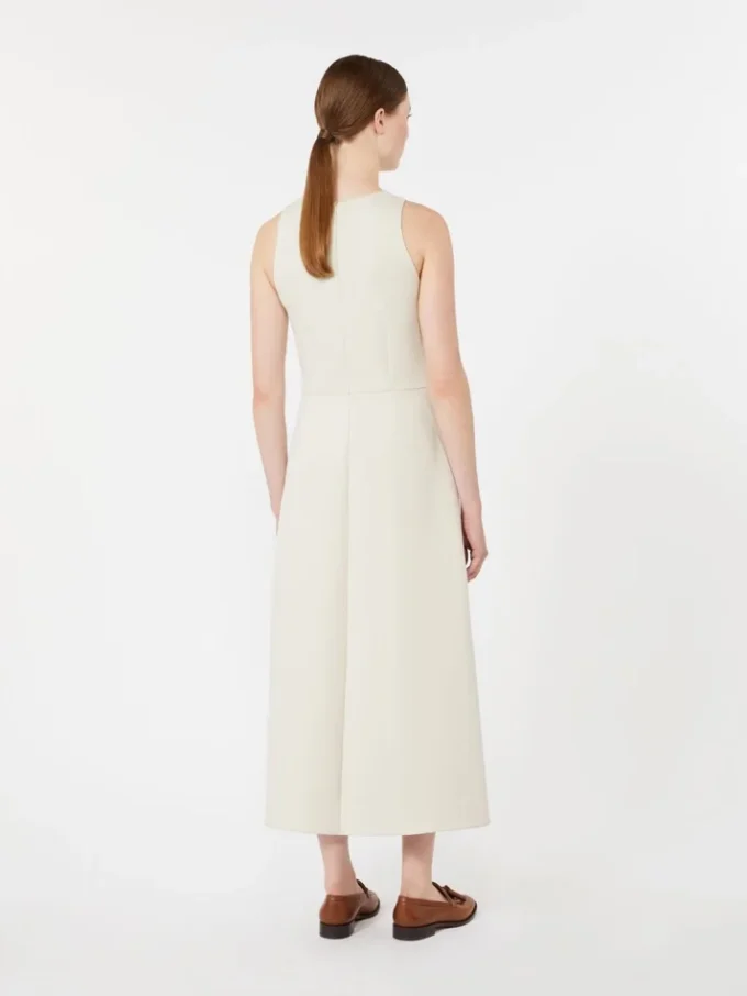 Lång, utställd klänning i scuba-jersey, beige
