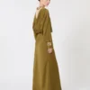 Lätt satinklänning, khaki