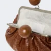 Medium Pasticcino-väska i läder med krokodilmönster, rödbrun Medium Pasticcino-väska i läder med krokodilmönster, rödbrun