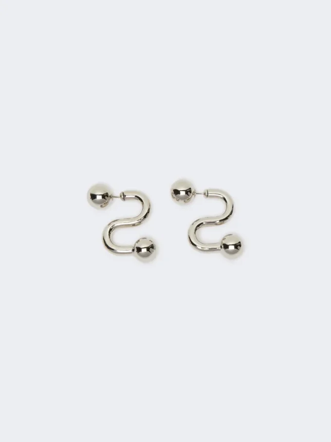 Metalliska örhängen, silver Metalliska örhängen, silver