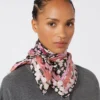 Mönstrad foulard i silketwill, rosa Mönstrad foulard i silketwill, rosa