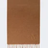 Monogrambroderad kamelstola, kamel