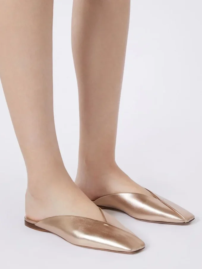 Mules i laminerat nappaläder, rosa Mules i laminerat nappaläder, rosa