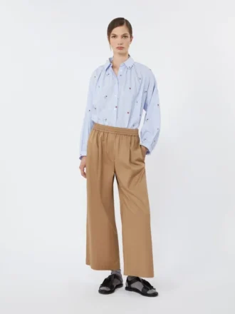 Poplin-skjorta med broderi, ljusblå Poplin-skjorta med broderi, ljusblå