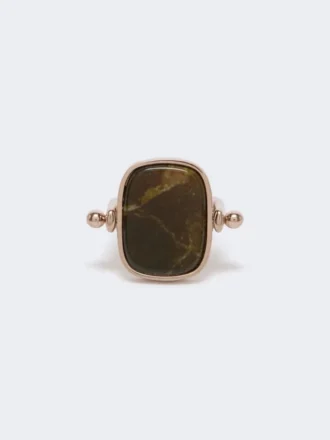 Ring i metall och harts, mörkbrun