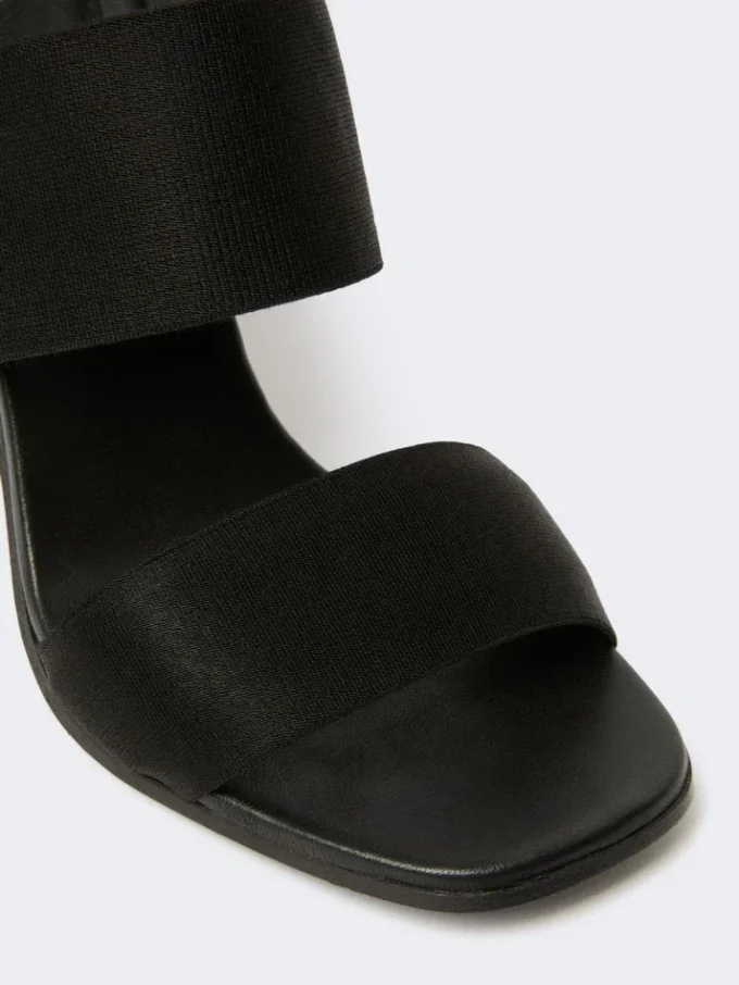 Sandaler i kalvskinn och elastiskt band, svarta