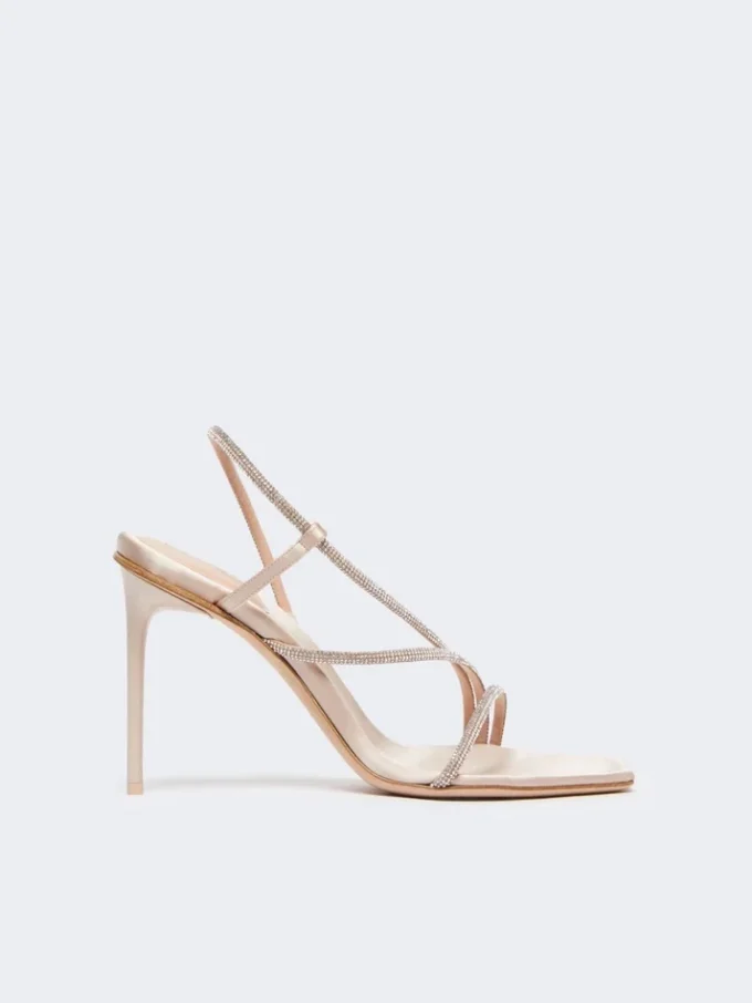 Sandaler i satin och kristall, färg: nude Sandaler i satin och kristall, färg: nude