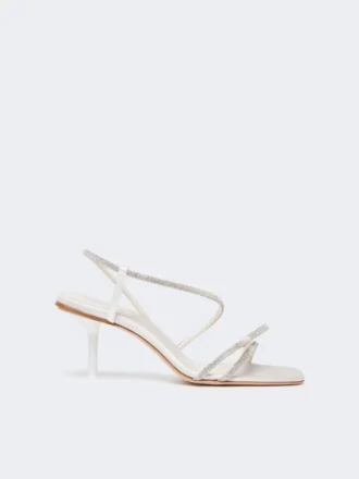 Sandaler i satin och strass, elfenben