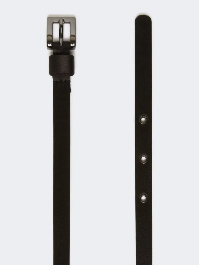 Satinbälte med smycken, svart Satinbälte med smycken, svart