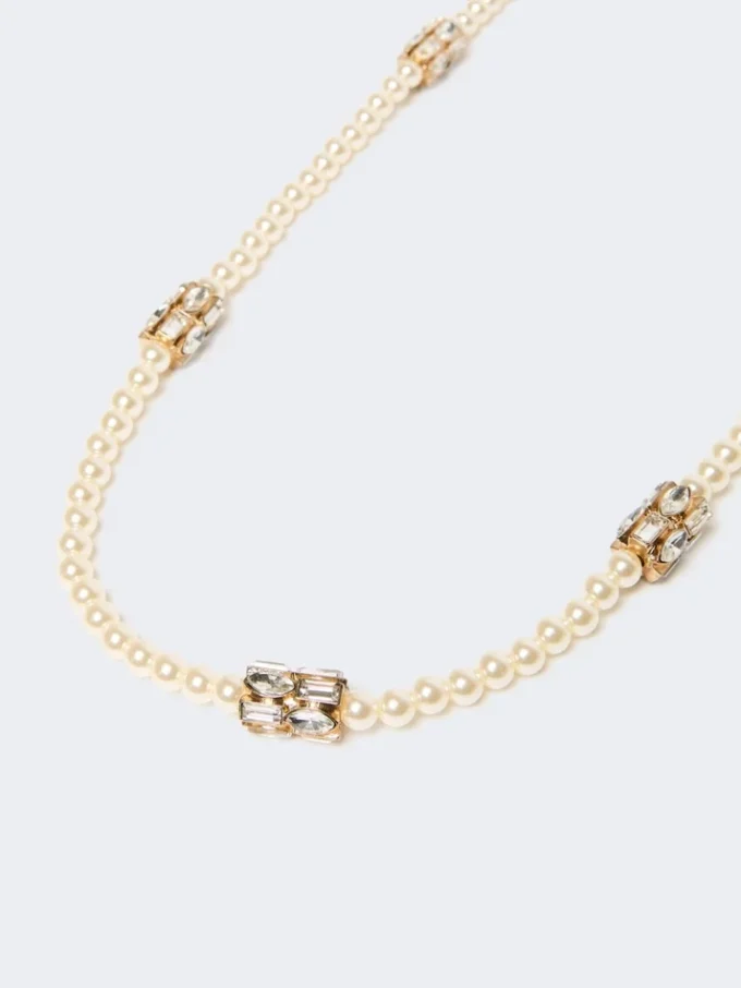 Set med halsband i metall och glas, smaragdgrönt Set med halsband i metall och glas, smaragdgrönt