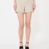 Shorts i linne med korgväv, sand Shorts i linne med korgväv, sand