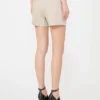 Shorts i linne med korgväv, sand Shorts i linne med korgväv, sand