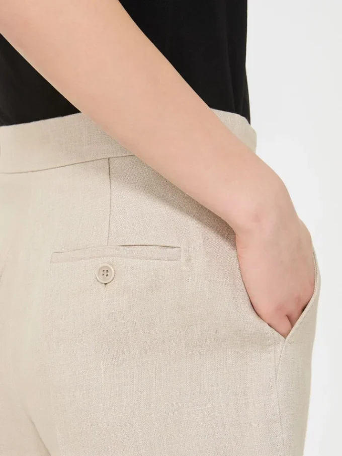 Shorts i linne med korgväv, sand Shorts i linne med korgväv, sand