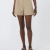 Shorts i stretchig bomullssatin, khaki Shorts i stretchig bomullssatin, khaki