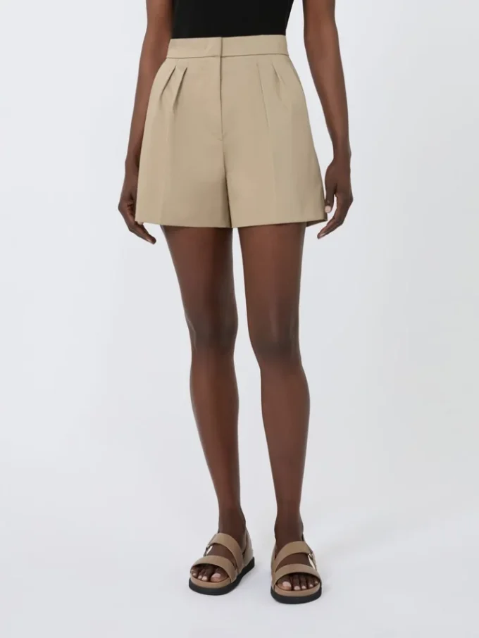 Shorts i stretchig bomullssatin, khaki Shorts i stretchig bomullssatin, khaki
