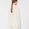 Silkesblus med fluga, beige Silkesblus med fluga, beige