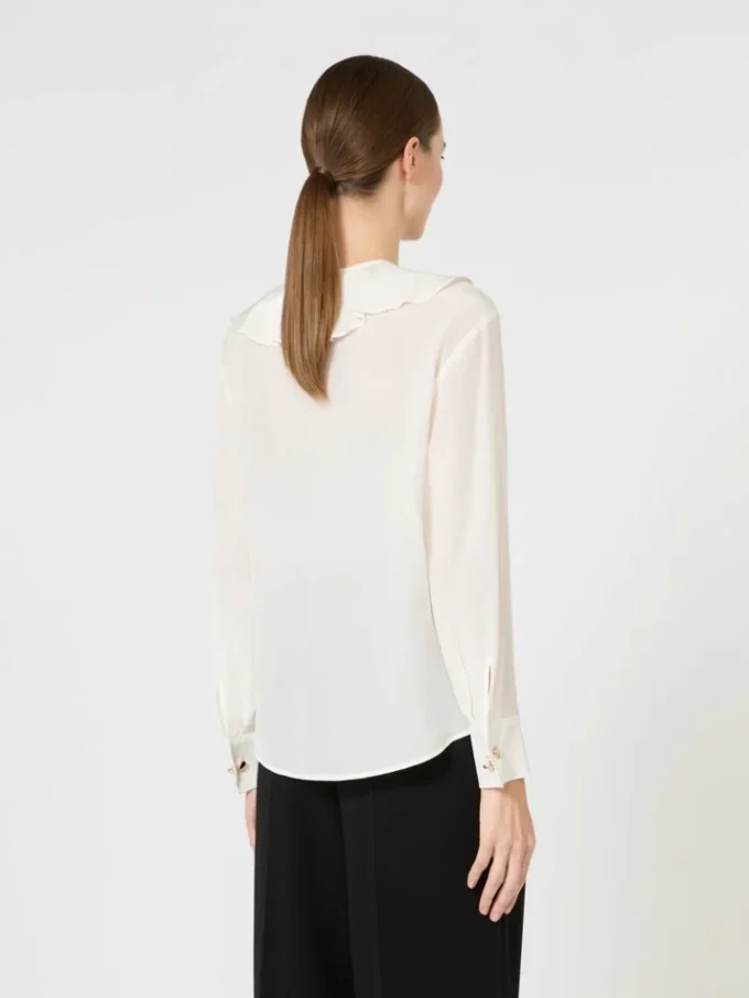 Silkesblus med volanger, silke Silkesblus med volanger, silke