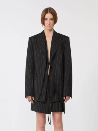 Skräddarsydd blazer i gabardin med smala ränder, svart