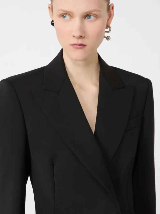 Skräddarsydd blazer i naturlig stretchad Pure Wool, svart