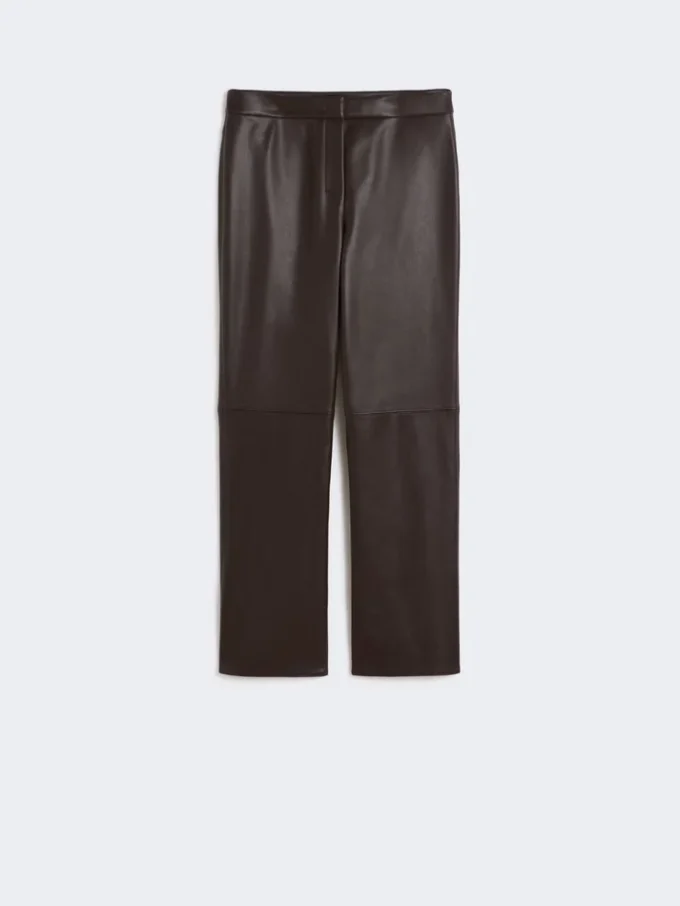Slim-fit-byxor i belagt tyg, chokladbruna Slim-fit-byxor i belagt tyg, chokladbruna